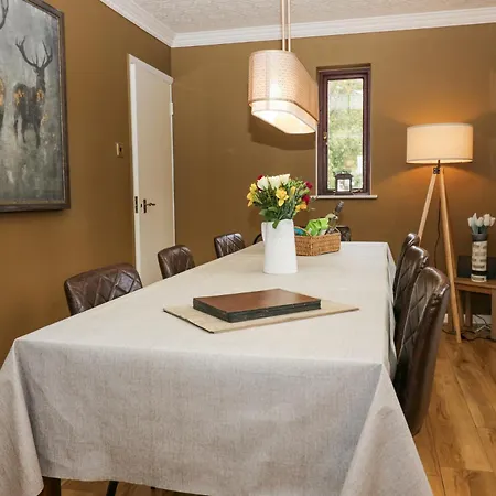 Sandown Bowness-on-Windermere